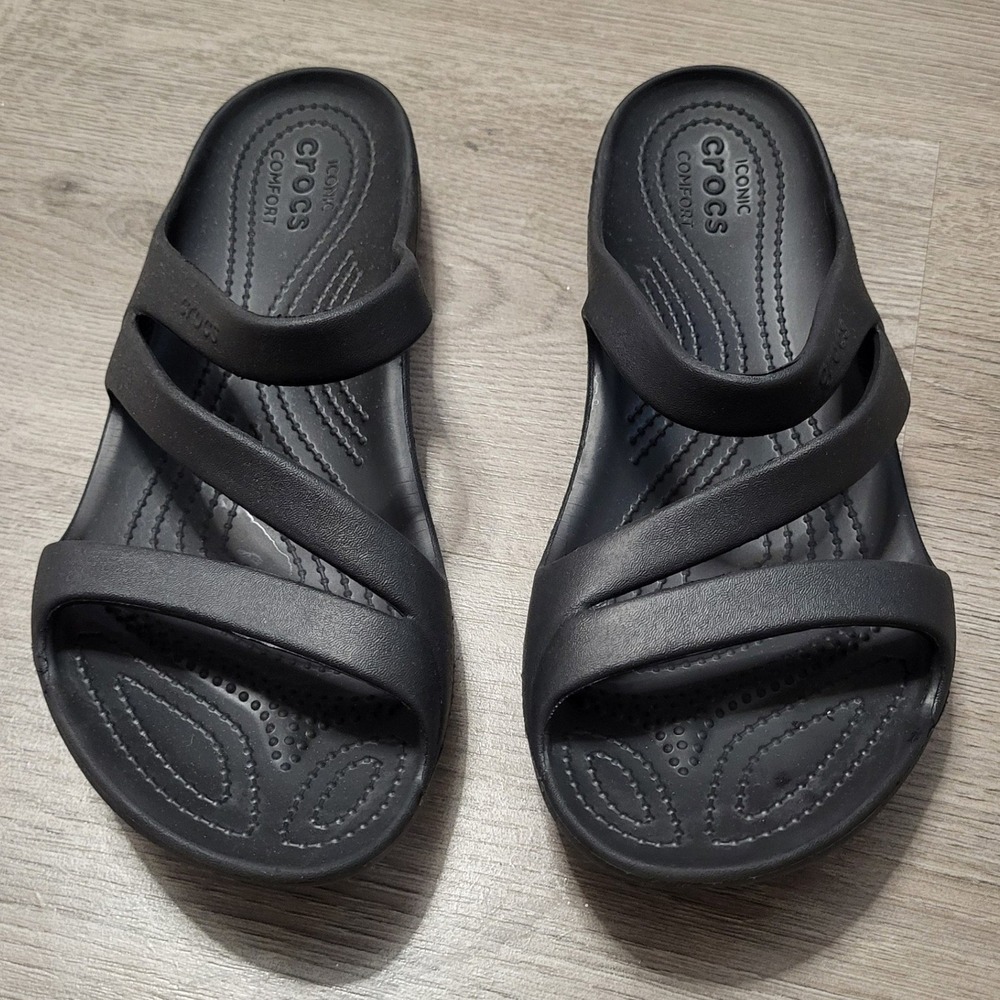 Crocs Kadee Sandal Women 10 Black Strappy Slide Water Friendy Lightweight Beach